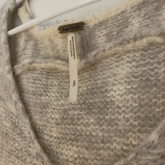 FREE PEOPLE gossamer alpaca bell sleeve sweater Small - Picture 5 of 6